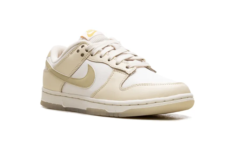 Nike Dunk Dunk Low WMNS 'Team Gold'